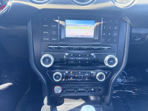 Used 2018 Ford Mustang Coupe image 15