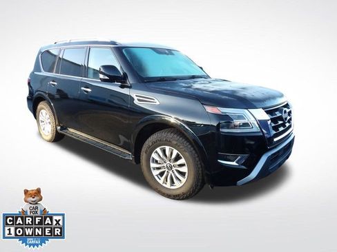 Used 2024 Nissan Armada SV image 3