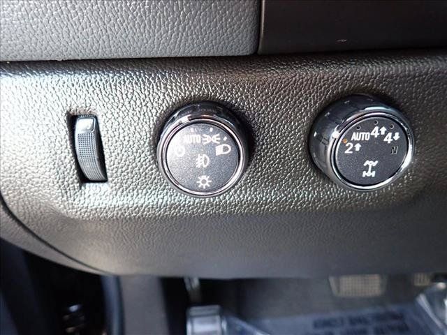 Used 2022 Chevrolet Colorado Z71 AWD/4WD image 16