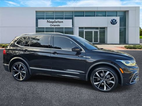 Used 2022 Volkswagen Tiguan SEL R-Line image 3