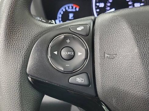 Used 2022 Honda HR-V EX image 26
