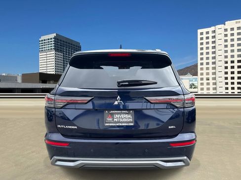 New 2025 Mitsubishi Outlander SEL image 4