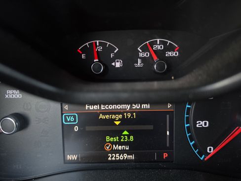 Used 2022 Chevrolet Colorado ZR2 AWD/4WD image 23