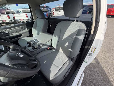 Used 2014 RAM 1500 Express RWD image 10