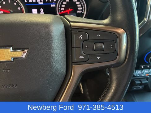 Used 2020 Chevrolet Silverado 1500 High Country w/ Technology Package AWD/4WD image 18
