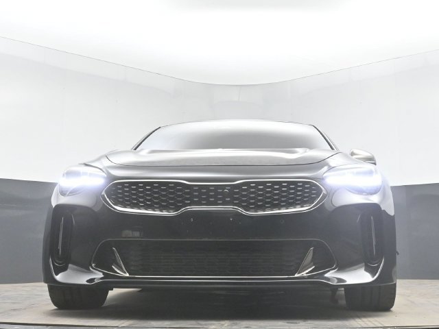 Used 2022 Kia Stinger GT2 w/ Red Interior Color Package RWD image 43