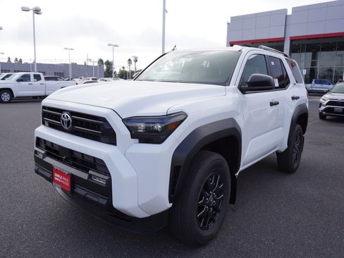 New 2026 Toyota 4Runner SR5 image 8