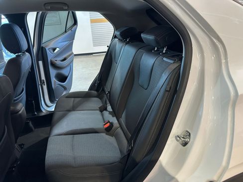 Used 2025 Buick Encore GX Preferred image 38