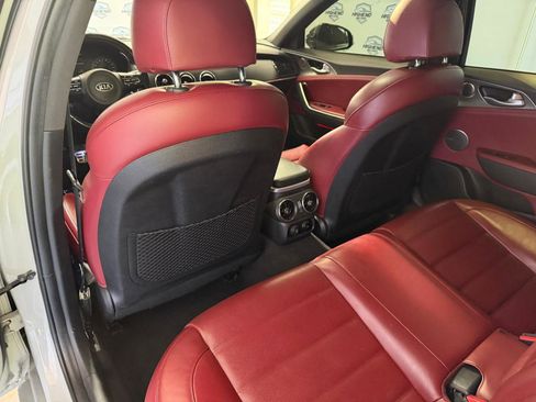 Used 2021 Kia Stinger GT2 AWD/4WD image 19