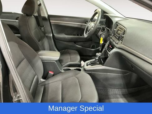 Used 2018 Hyundai Elantra SE FWD image 15