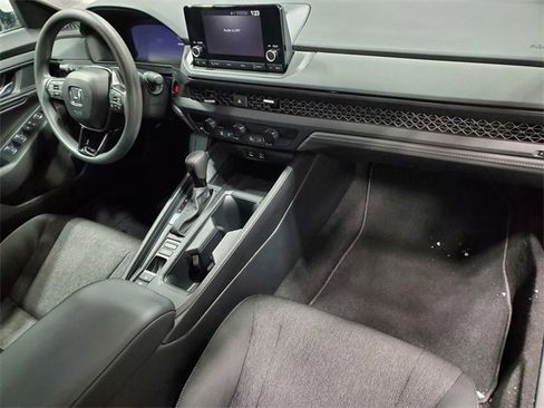 Used 2023 Honda Accord EX image 13