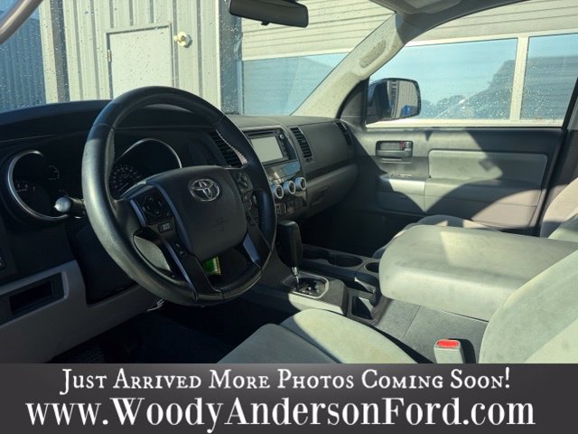 Used 2018 Toyota Sequoia SR5 w/ Carpet Cargo Mat Package AWD/4WD image 8