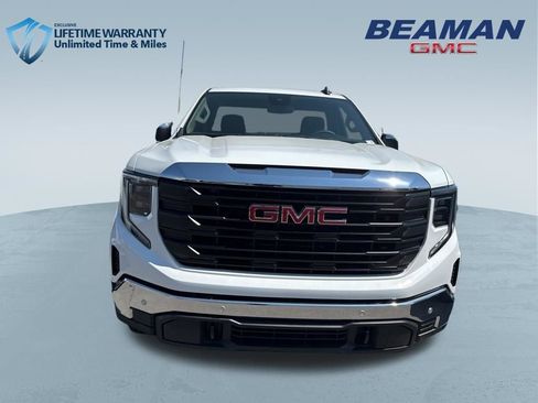 New 2026 GMC Sierra 1500 Pro image 1