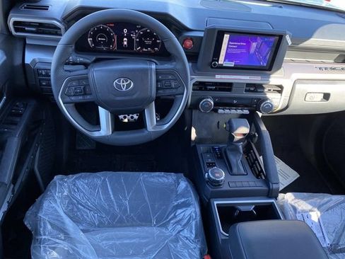 Used 2026 Toyota Tacoma TRD Sport image 7