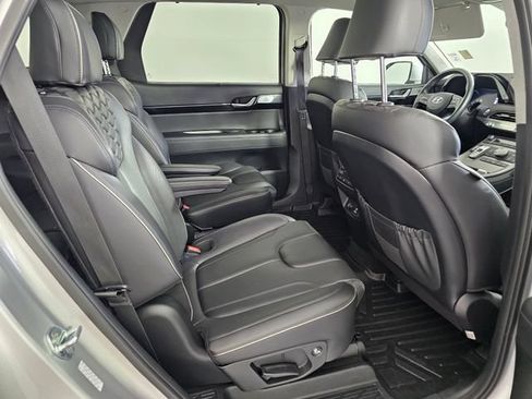 Used 2022 Hyundai Palisade Limited AWD/4WD image 17