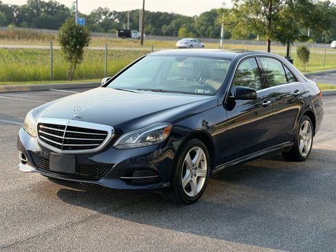 Used 2014 Mercedes-Benz E 350 4MATIC Sedan image 4