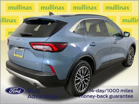Certified 2024 Ford Escape SE image 4