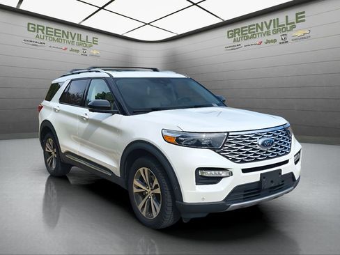 Used 2020 Ford Explorer Platinum w/ Premium Technology Package image 12
