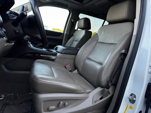 Used 2019 Chevrolet Suburban LT AWD/4WD image 5