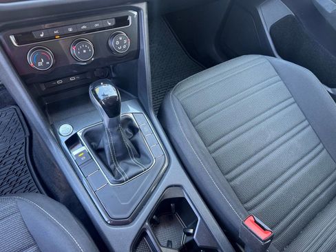 Used 2022 Volkswagen Tiguan S image 15