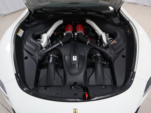 Certified 2024 Ferrari Roma Spider image 20