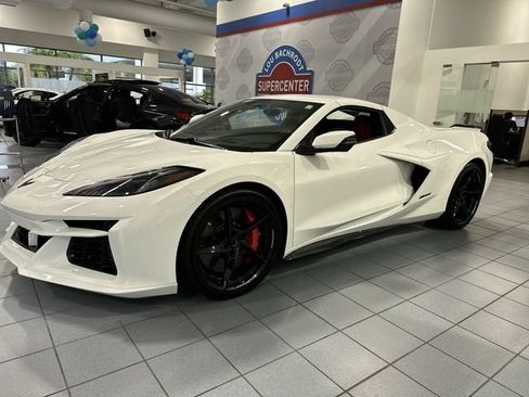 Used 2025 Chevrolet Corvette E-Ray AWD/4WD image 21