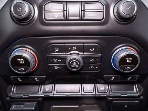 Used 2022 Chevrolet Silverado 3500 LT w/ Convenience Package AWD/4WD image 18