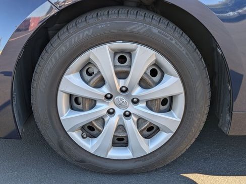Used 2020 Toyota Corolla LE FWD image 14