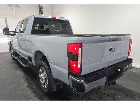 Used 2024 Ford F350 Lariat AWD/4WD image 3