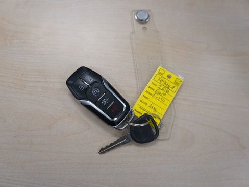 Certified 2020 Ford Edge Titanium FWD image 38