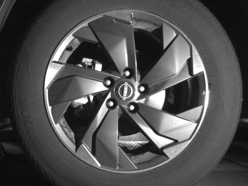 Used 2025 Nissan Rogue SV AWD/4WD image 12