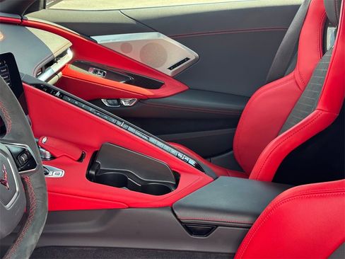 Used 2023 Chevrolet Corvette Stingray Preferred Cpe w/ Engine Appearance Package image 11