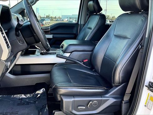 Used 2017 Ford F150 Lariat w/ Equipment Group 502A Luxury image 8