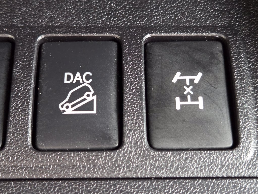 Used 2018 Toyota Highlander XLE AWD/4WD image 14