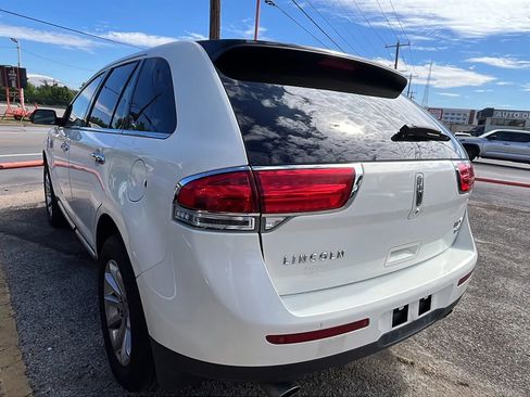 Used 2013 Lincoln MKX AWD image 8