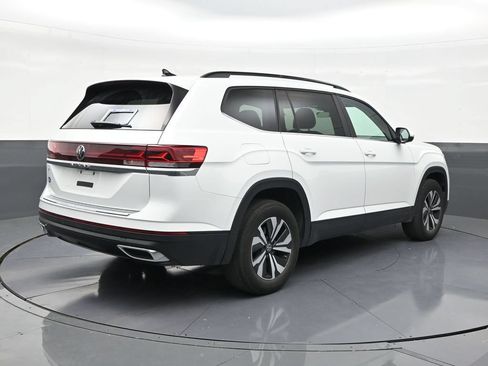 Used 2025 Volkswagen Atlas SE FWD image 5