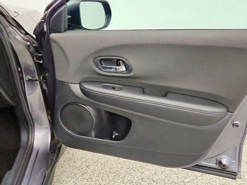 Used 2021 Honda HR-V LX image 24