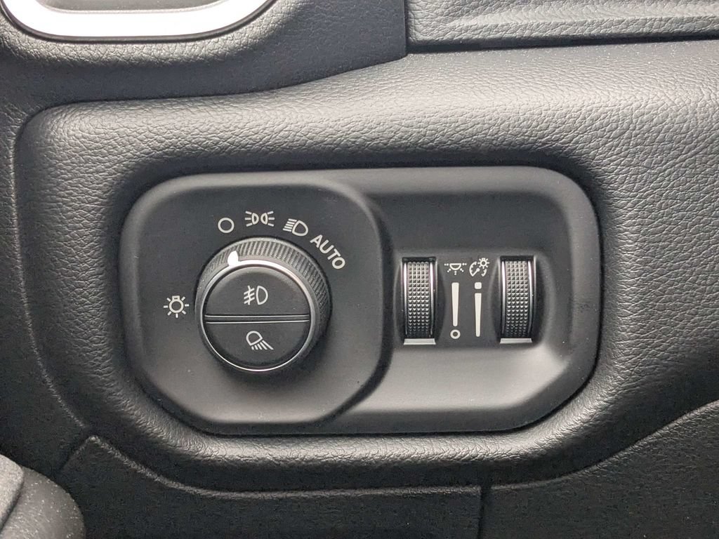 New 2026 RAM 1500 Big Horn AWD/4WD image 23