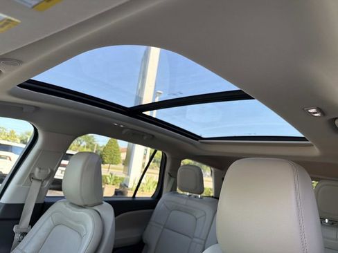 Certified 2022 Lincoln Aviator Reserve w/ Elements Package Plus RWD image 33