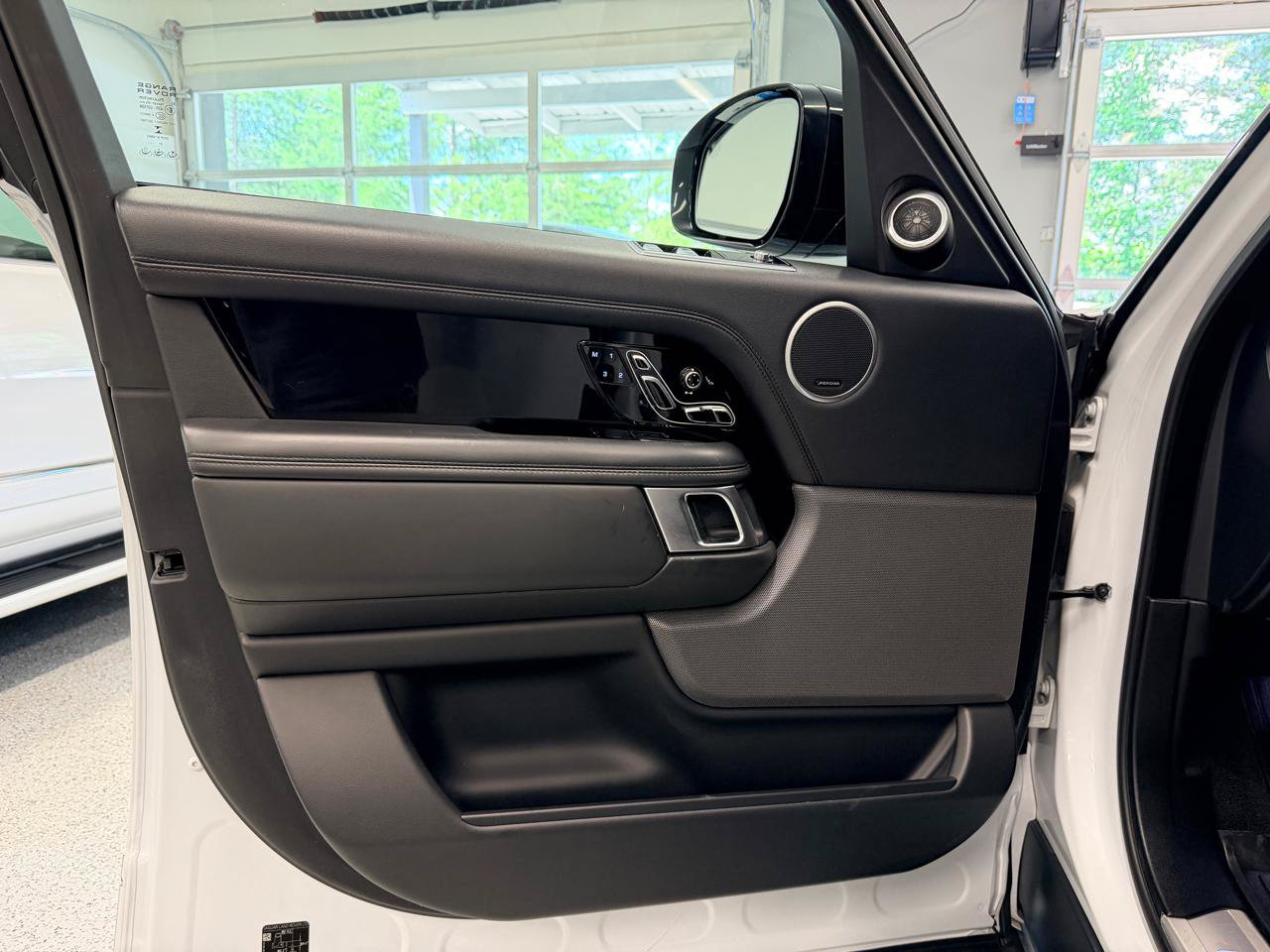 Used 2019 Land Rover Range Rover HSE AWD/4WD image 15