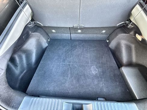 Used 2025 Toyota Prius XLE image 25