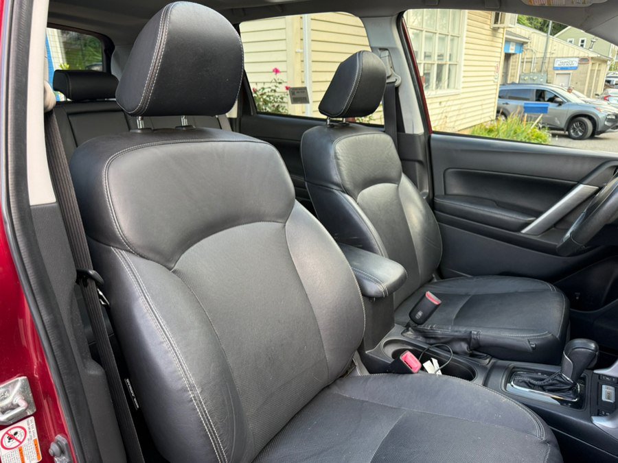 Used 2015 Subaru Forester 2.0XT Touring w/ Eyesight & Navigation System AWD/4WD image 27