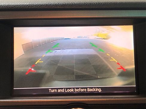 Used 2011 Nissan Armada SV image 34