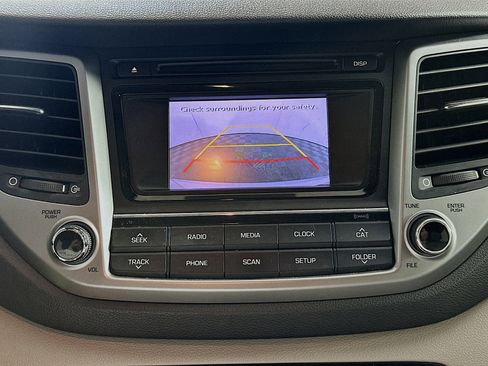 Used 2017 Hyundai Tucson SE image 21