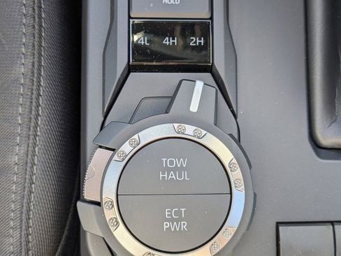 New 2025 Toyota Tacoma SR5 image 27