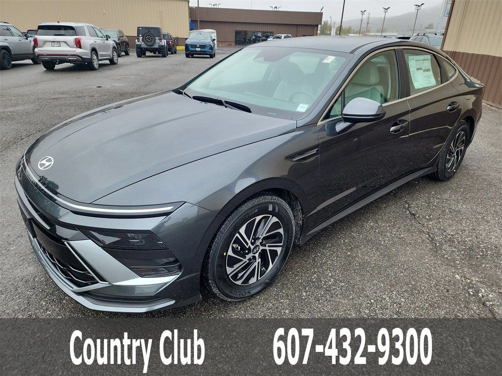 New 2026 Hyundai Sonata Blue FWD image 4