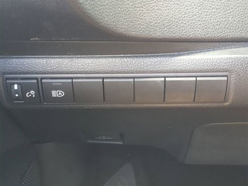 Used 2022 Toyota Corolla SE image 30