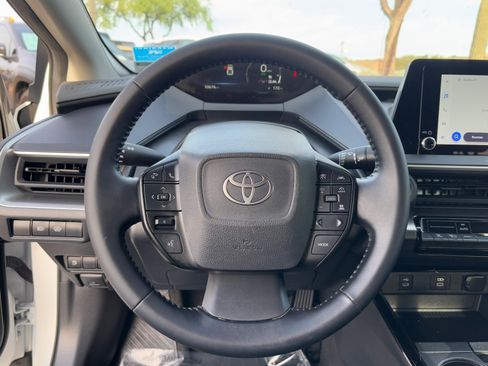 Used 2024 Toyota Prius LE image 21