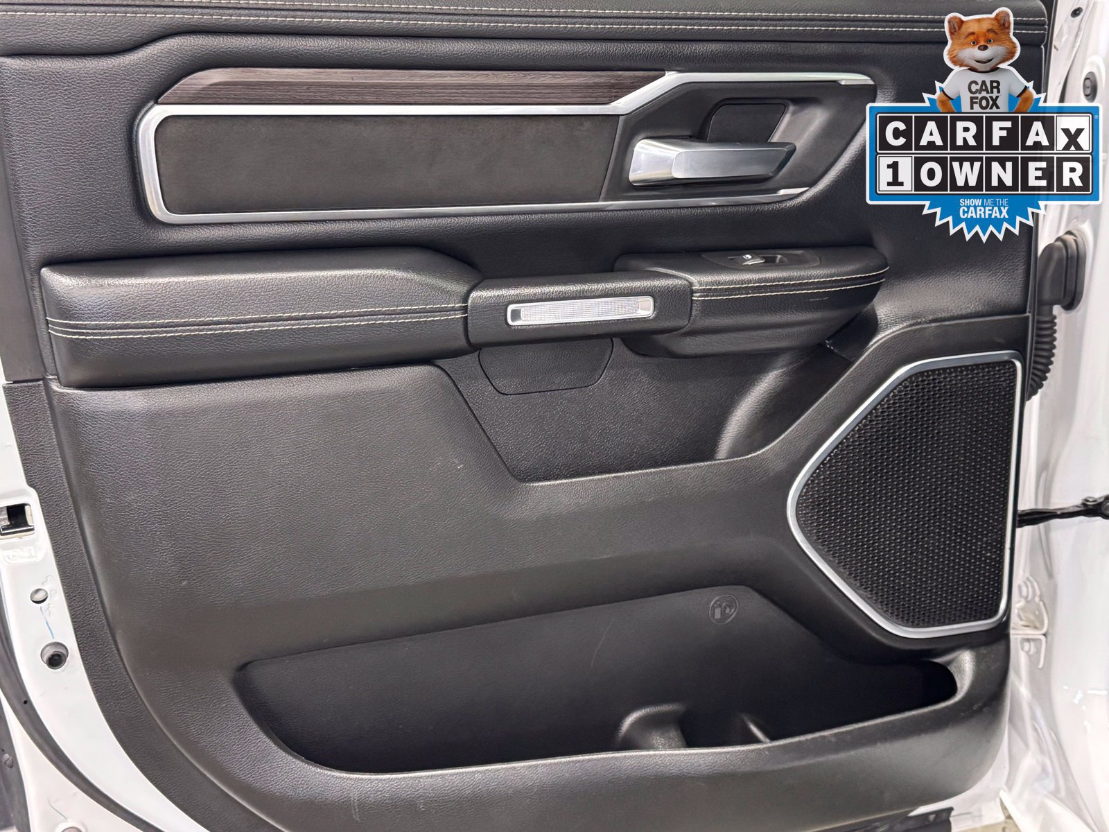 Used 2025 RAM 1500 Laramie AWD/4WD image 35