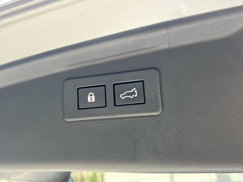 Used 2023 Subaru Outback Premium AWD/4WD image 24